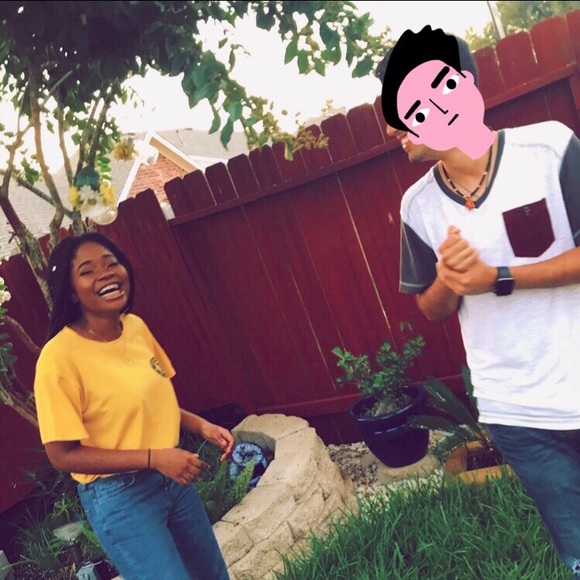 Meet your Posher, Deb - Picture 3 of 3